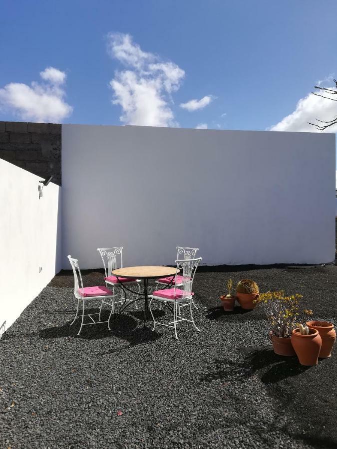 Vivienda Vacacional La Canada Tinajo Dış mekan fotoğraf